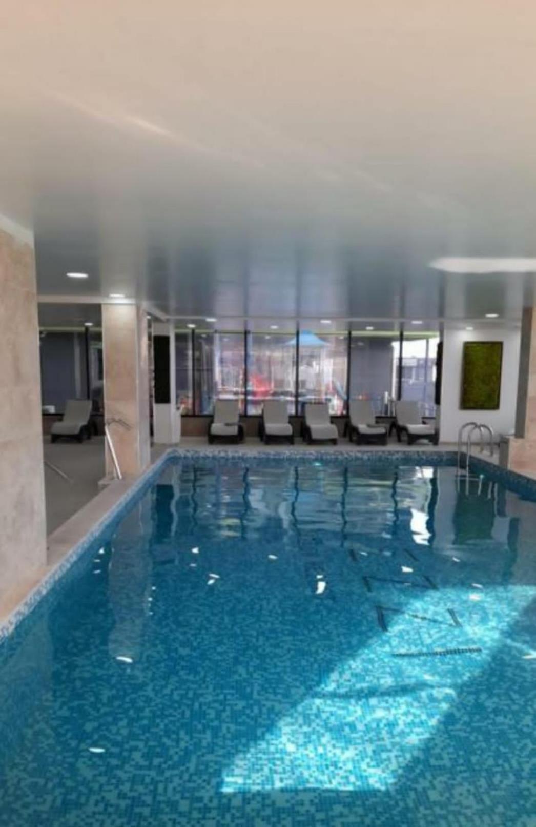 Alezzi Beach Vibe Family Studio With Spa Piscina Interioara Incalzita Sauna Jacuzzi Gym Неводарі Екстер'єр фото